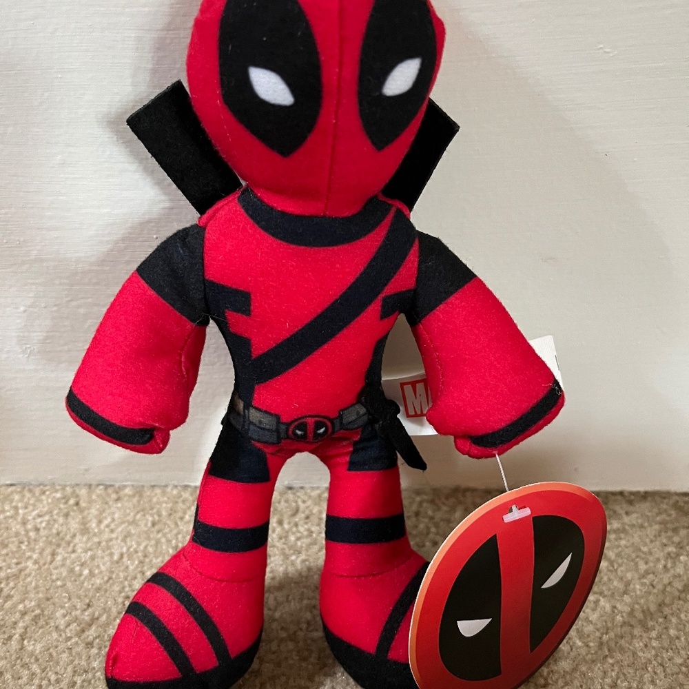 Deadpool 2016 6 inch plush NWT